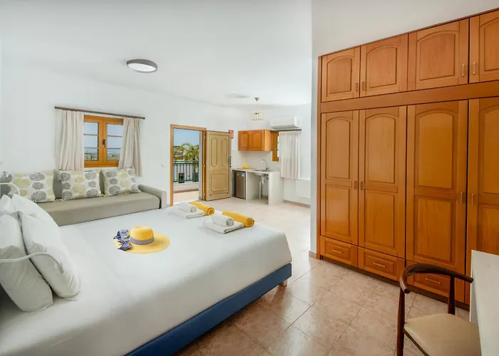 Krana Aparthotel Lindos (Rhodes)